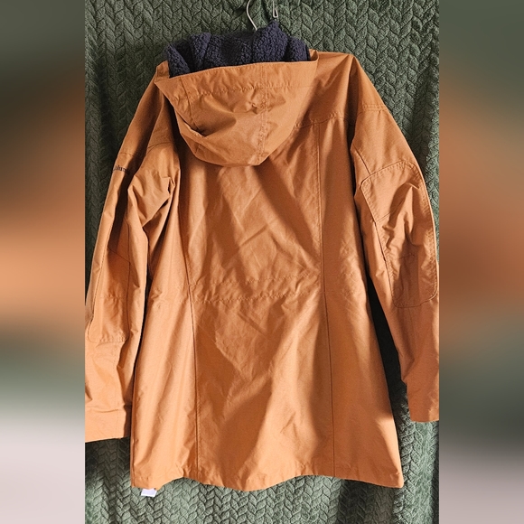 Columbia coat, size Large, - Picture 2 of 6